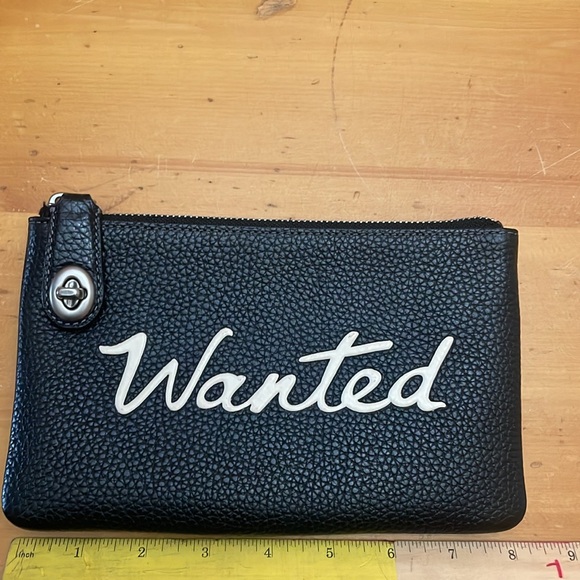 I🖤OFFERS! Coach Wanted Script Turnlock Pouch Clutch purse item! - Picture 2 of 6
